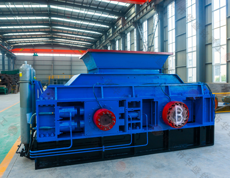 石英石对辊破碎机试机现场 开云官方网页版重工