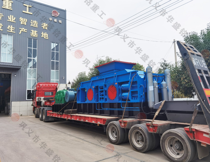 开云官方网页版2PGY1212对辊破碎机机成功发往洛阳